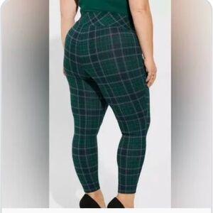 Torrid green / blue pixie plaid pants sz 1 T